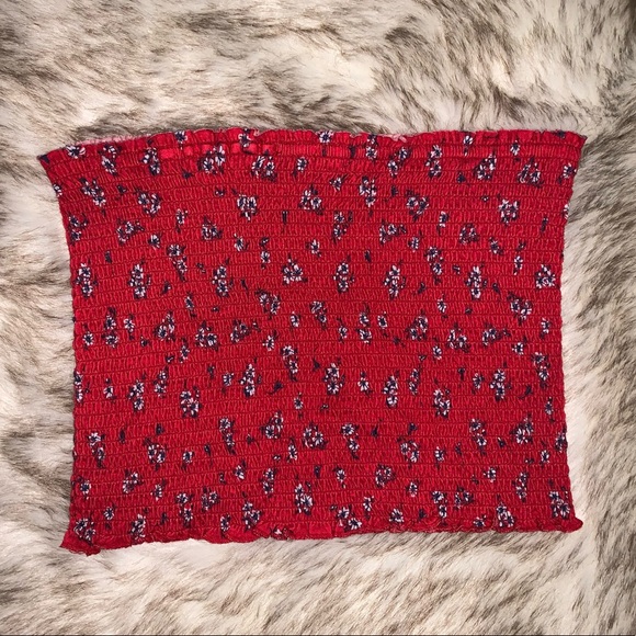 3/$15 Red Flower Tube Top🌹 - Picture 2 of 5